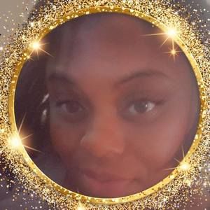 Meet your Posher, Desiree